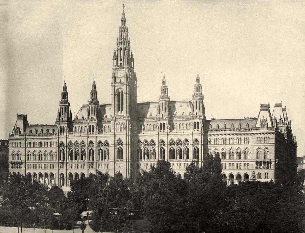 Vienna. City Hall (Rathaus)